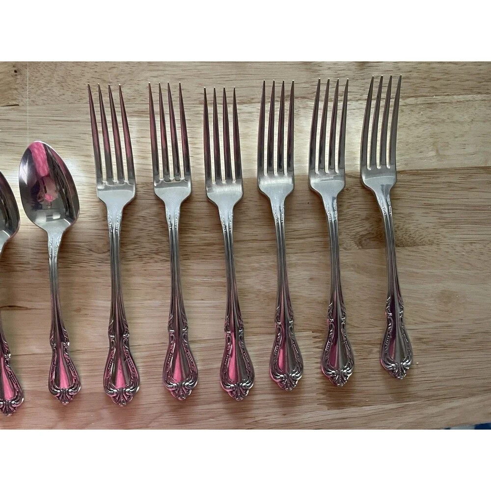 Oneida Wm A Rogers CHALICE / HARMONY Silver overlaid Flatware 30‎ pcs serve 6